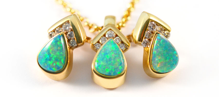 Gold opal necklace in Australia